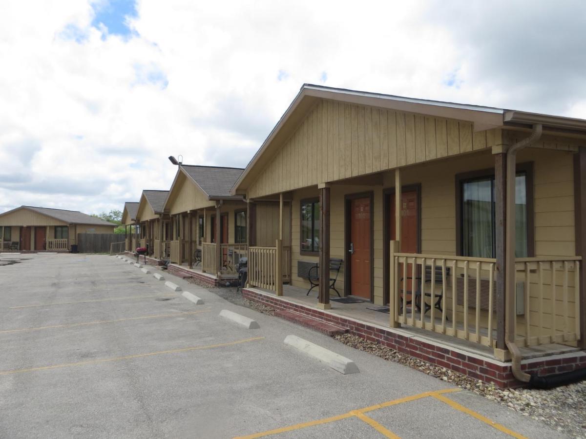 Kenedy Country Inn Екстериор снимка